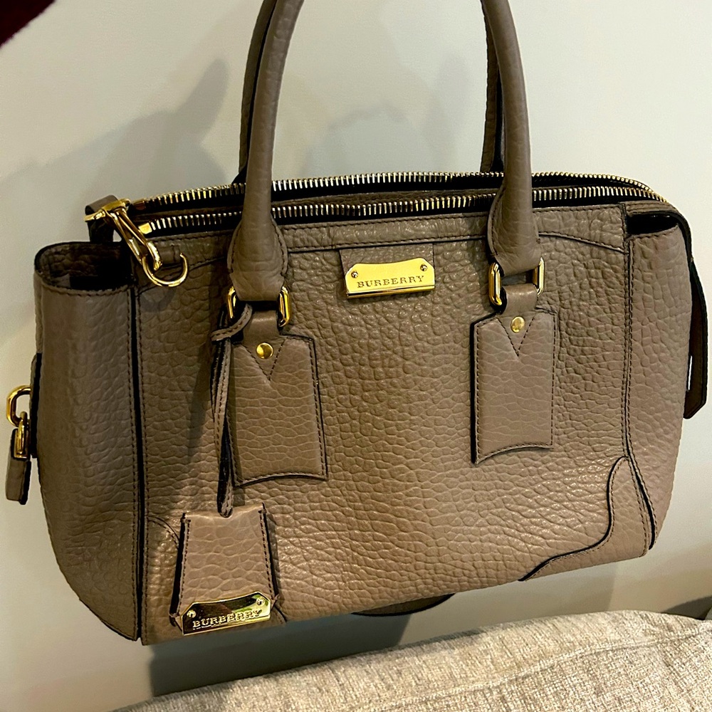 Burberry Heritage Grain Gladstone Satchel